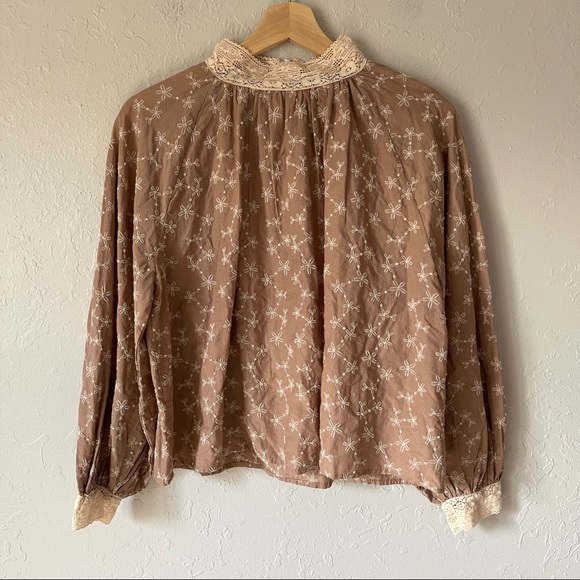 NWT Zara Embroidered Lace Romantic Blouse Beige S - Picture 2 of 11